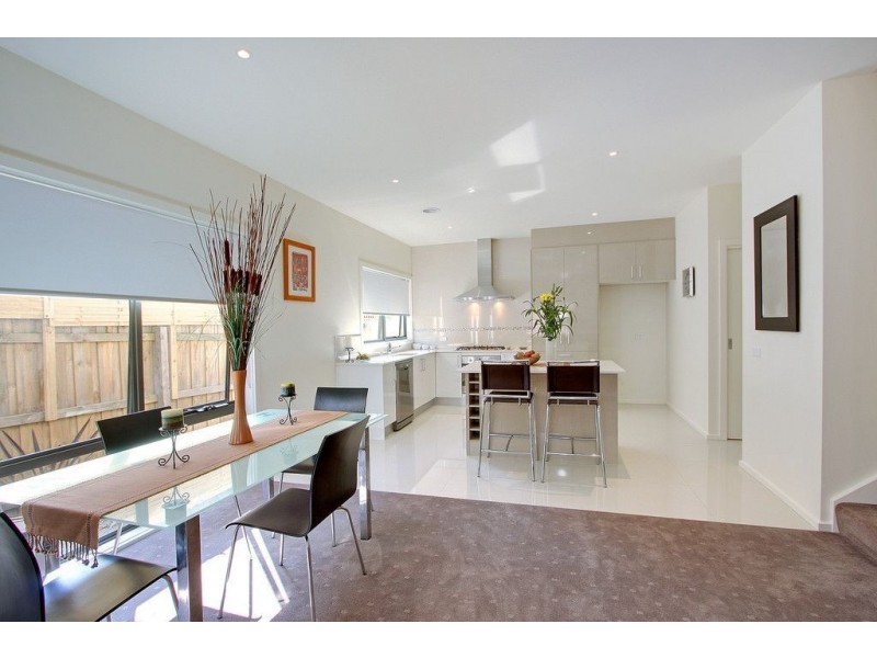 1/9 Macdonald Grove, Mornington VIC 3931