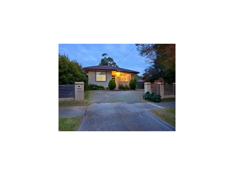 16 Seaview Avenue, Mornington VIC 3931