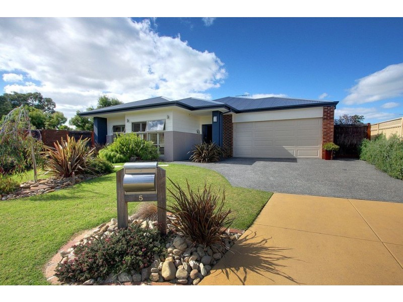 5 The Cove, Mornington VIC 3931