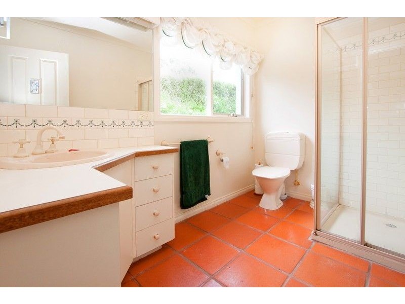 6 Robins Close, Mount Martha VIC 3934