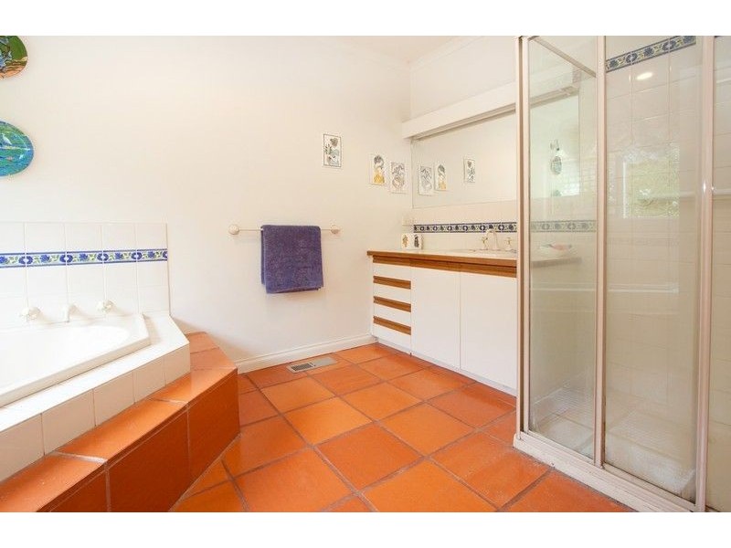 6 Robins Close, Mount Martha VIC 3934