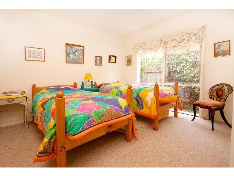 6 Robins Close, Mount Martha VIC 3934