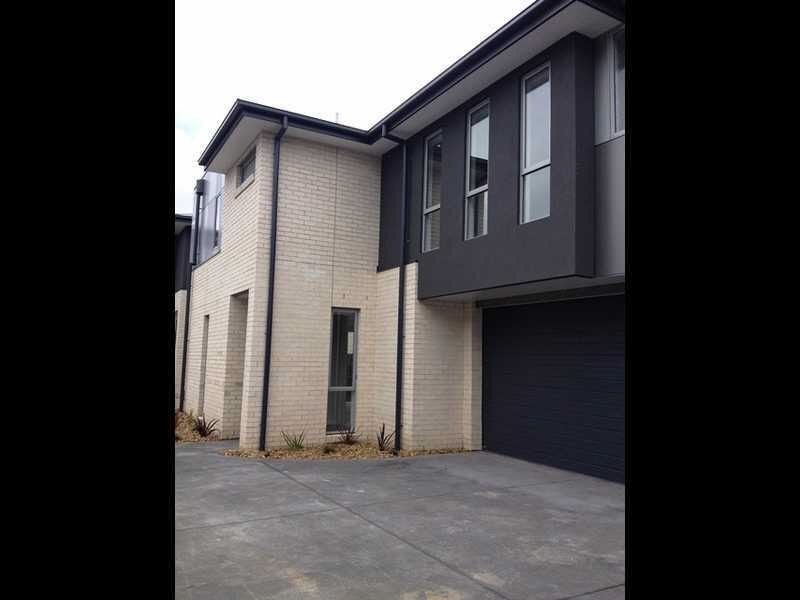 2/5  Kent Street, Mornington WA 6221