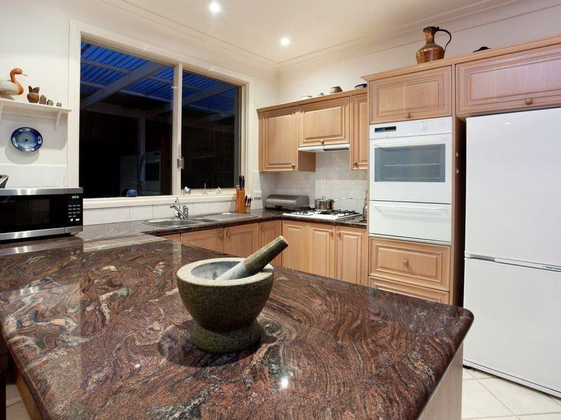 8b Grange Road, Mornington VIC 3931