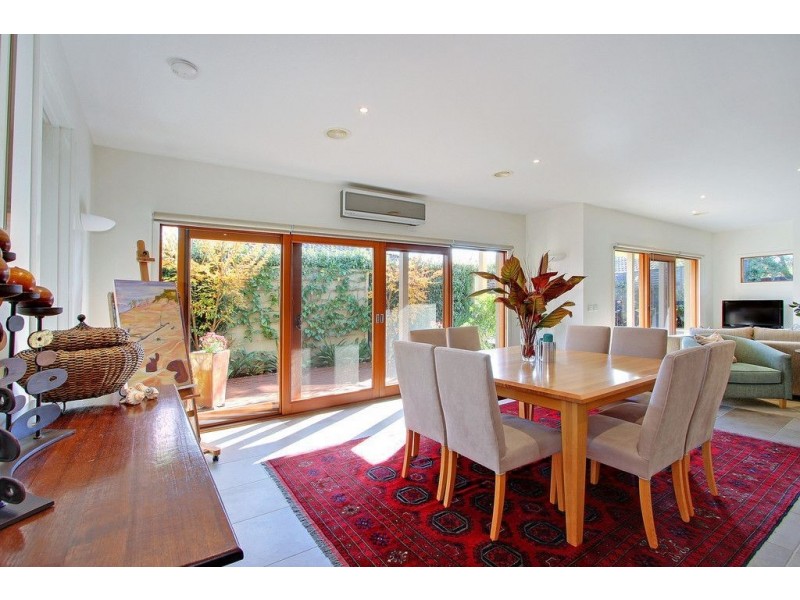 17 Alma Street, Mornington VIC 3931