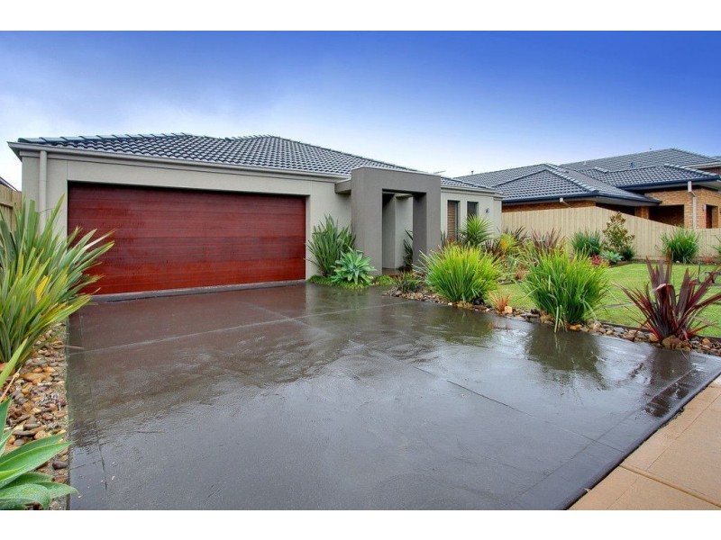 8 Hereford Court, Mount Martha VIC 3934