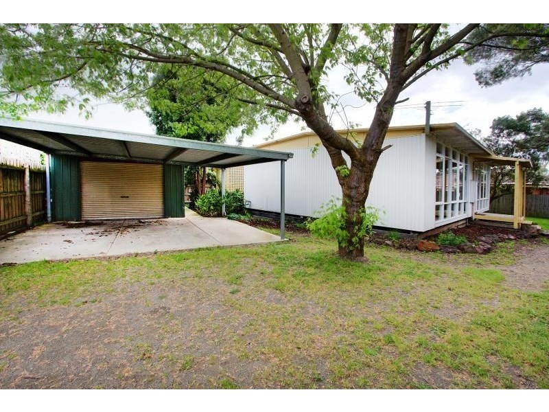 13B Alameda Avenue, Mornington VIC 3931