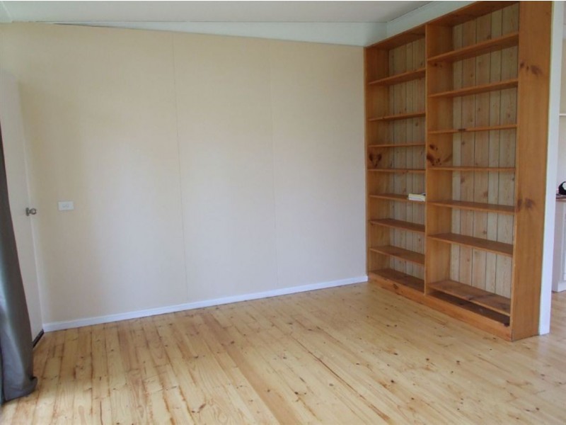 13B Alameda Avenue, Mornington VIC 3931