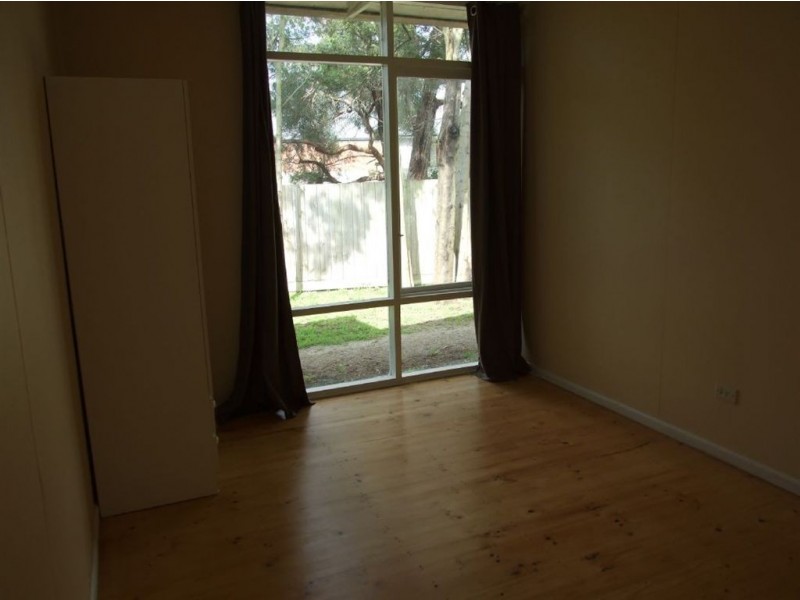 13B Alameda Avenue, Mornington VIC 3931