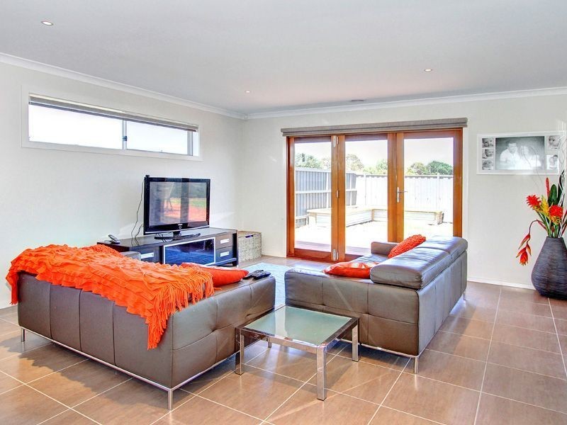 66 Oceanic Drive, Safety Beach VIC 3936