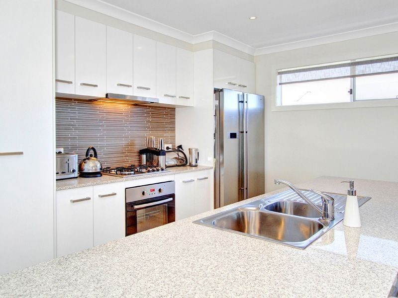 66 Oceanic Drive, Safety Beach VIC 3936