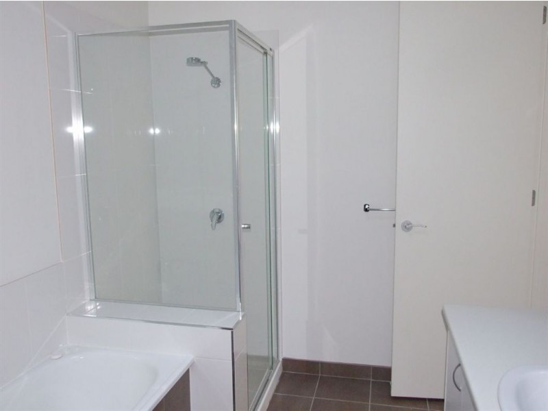 4/11 Wood St, Mornington VIC 3931