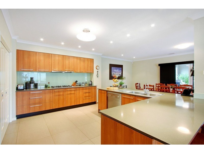 6 Joanne Way, Mornington VIC 3931