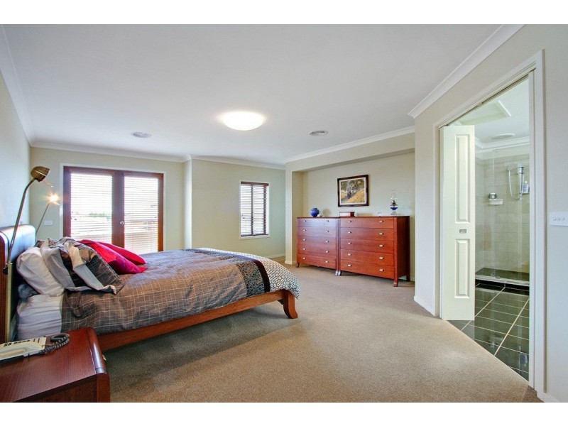 6 Joanne Way, Mornington VIC 3931