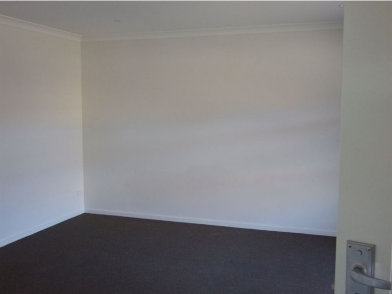 8 Sefton Grange, Mount Martha VIC 3934