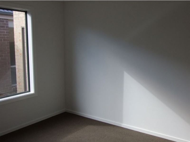 8 Sefton Grange, Mount Martha VIC 3934