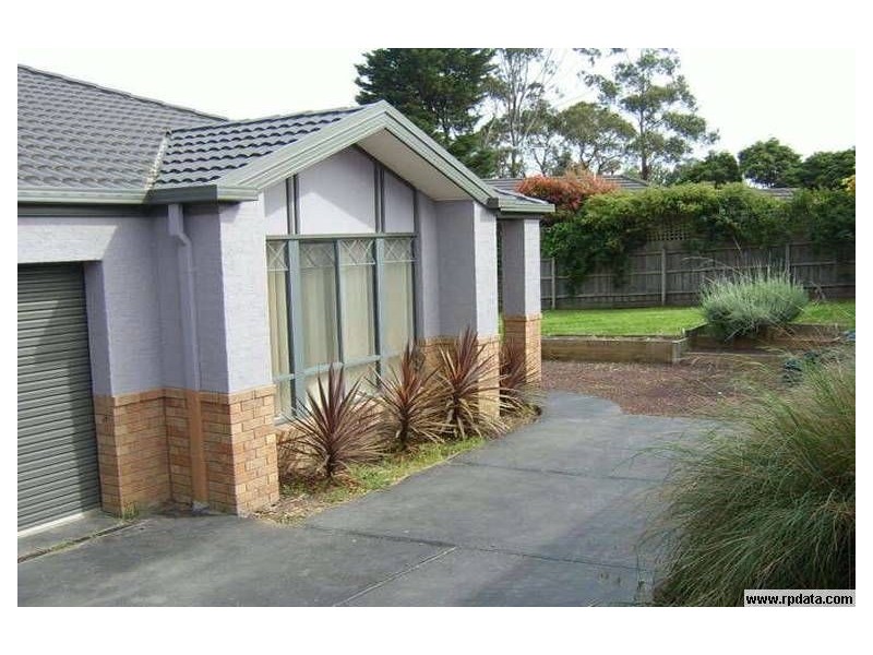 76a Volitans Ave, Mount Eliza VIC 3930
