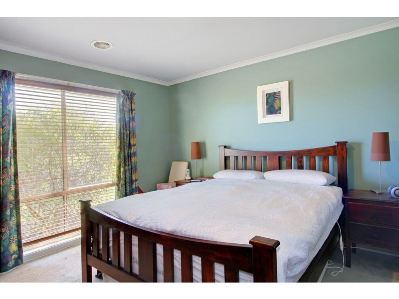 9 Bowman Drive, Mornington VIC 3931