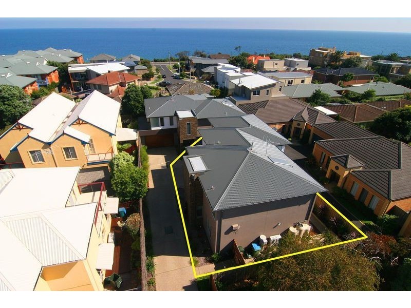 2/42 Queen Street, Mornington VIC 3931