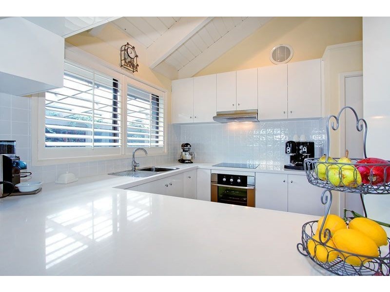 4/3 Marine Avenue, Mornington VIC 3931