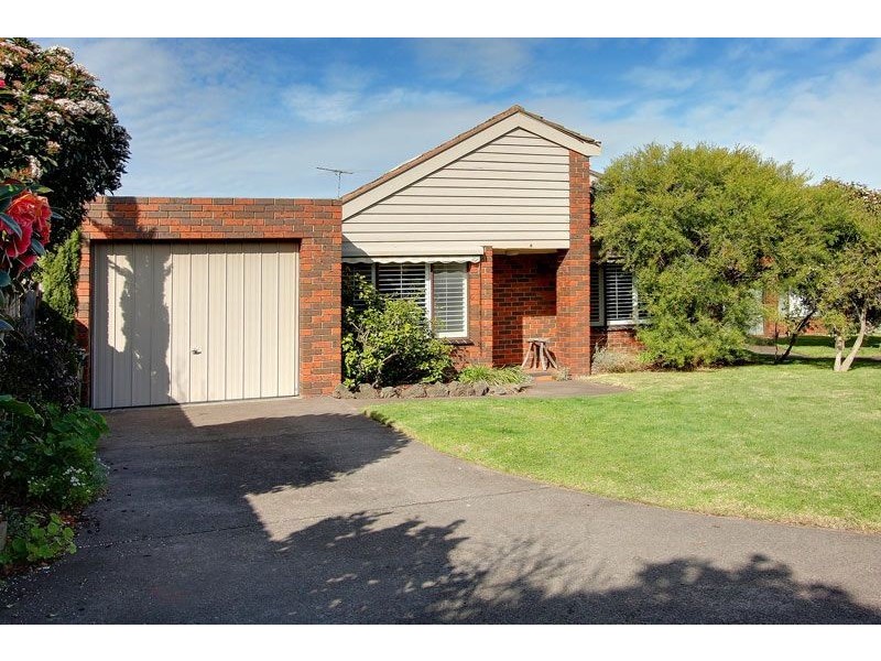 4/3 Marine Avenue, Mornington VIC 3931