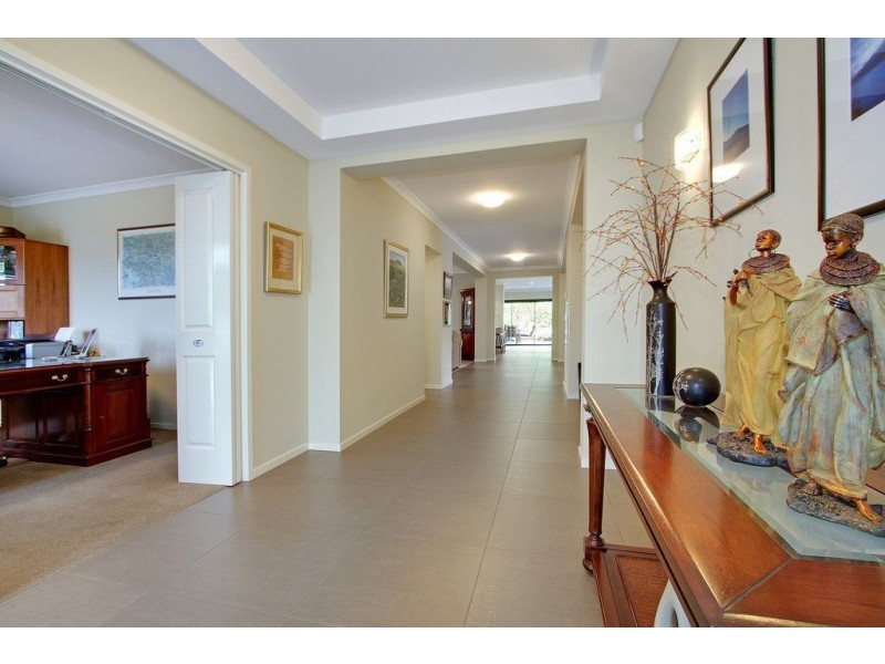 6 Joanne Way, Mornington VIC 3931