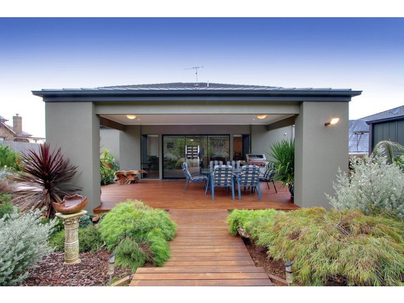 6 Joanne Way, Mornington VIC 3931