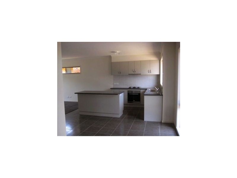 2/60 Green Island Avenue, Mount Martha VIC 3934