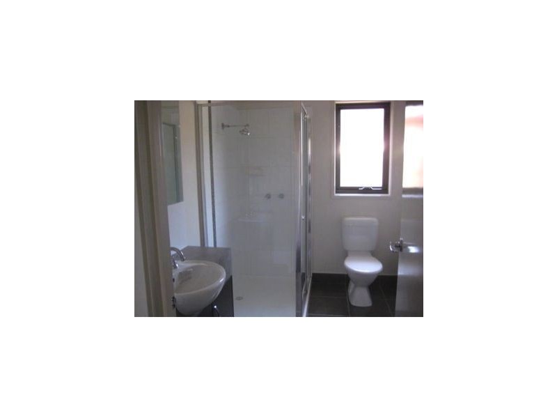 2/60 Green Island Avenue, Mount Martha VIC 3934