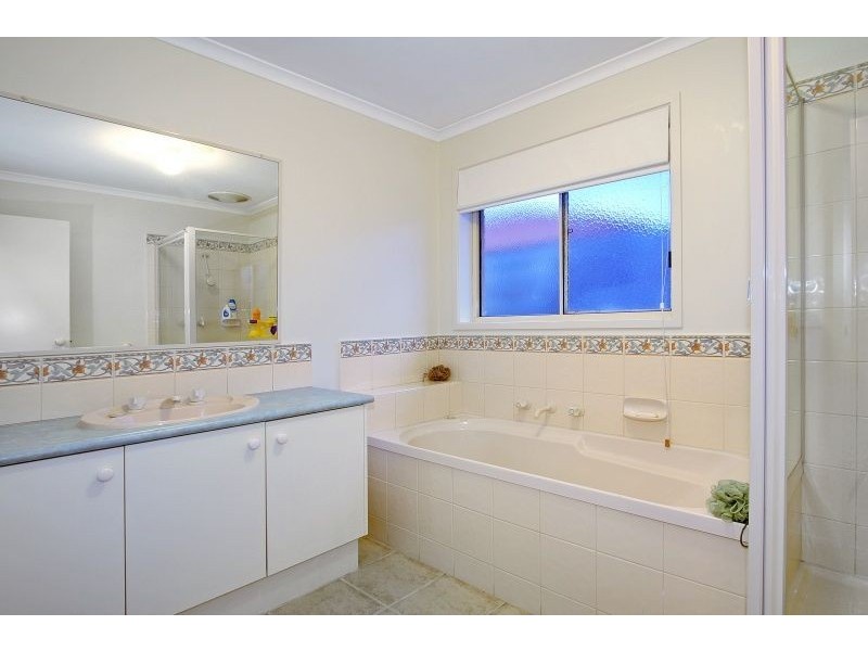 21 Wensleydale Drive, Mornington VIC 3931