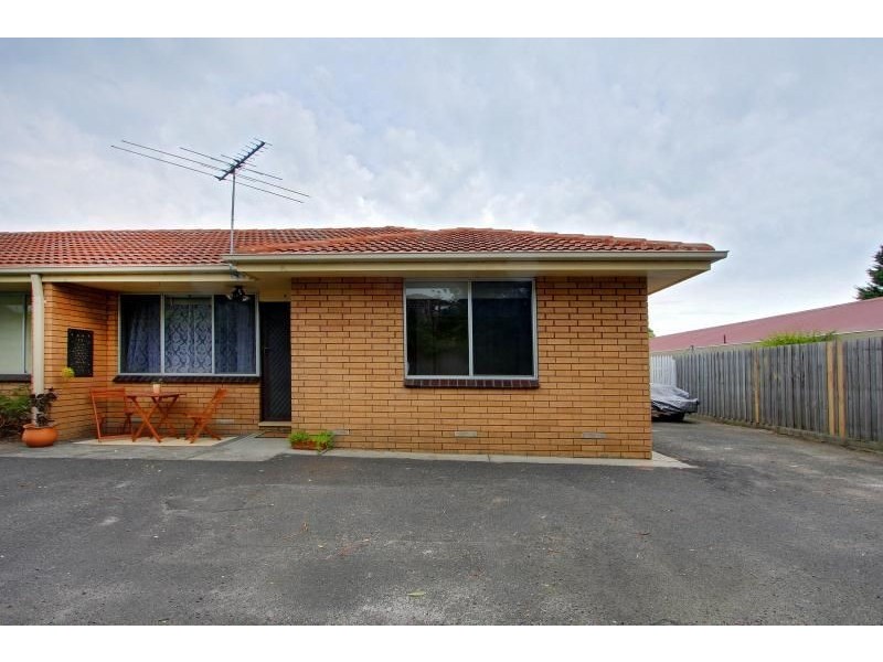 4/33 Gairloch Drive, Frankston VIC 3199