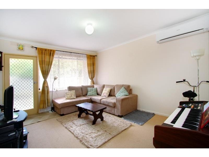 4/33 Gairloch Drive, Frankston VIC 3199