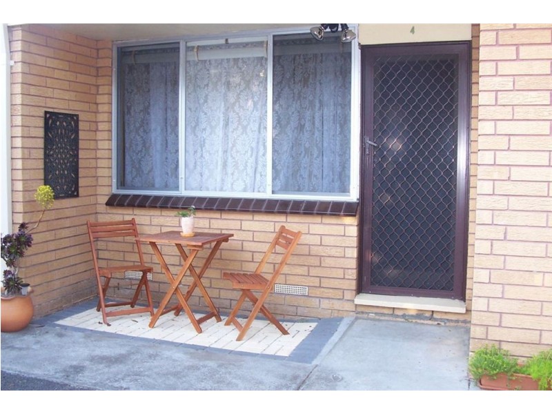 4/33 Gairloch Drive, Frankston VIC 3199