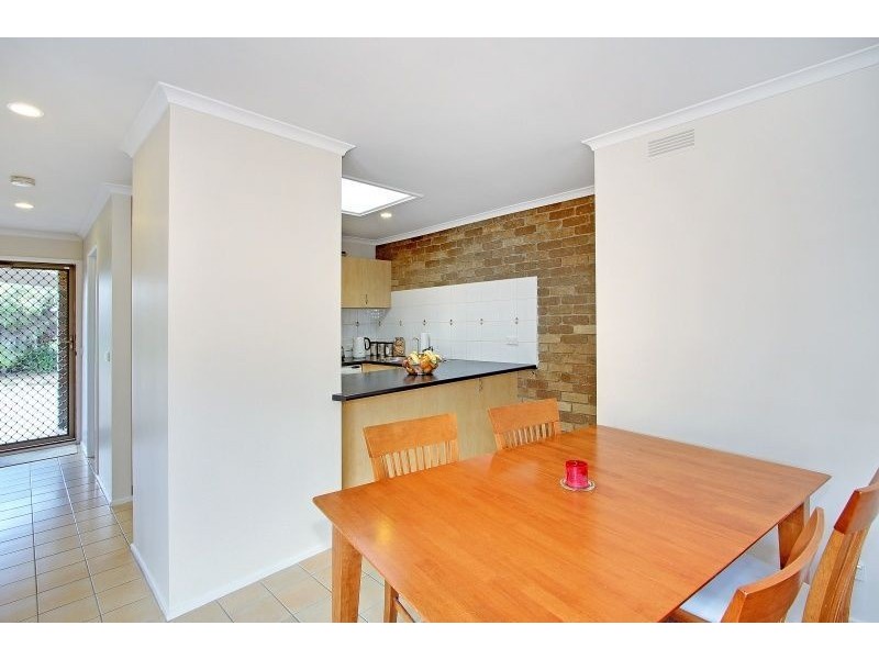 2/5 Gleneagles Avenue, Mornington VIC 3931