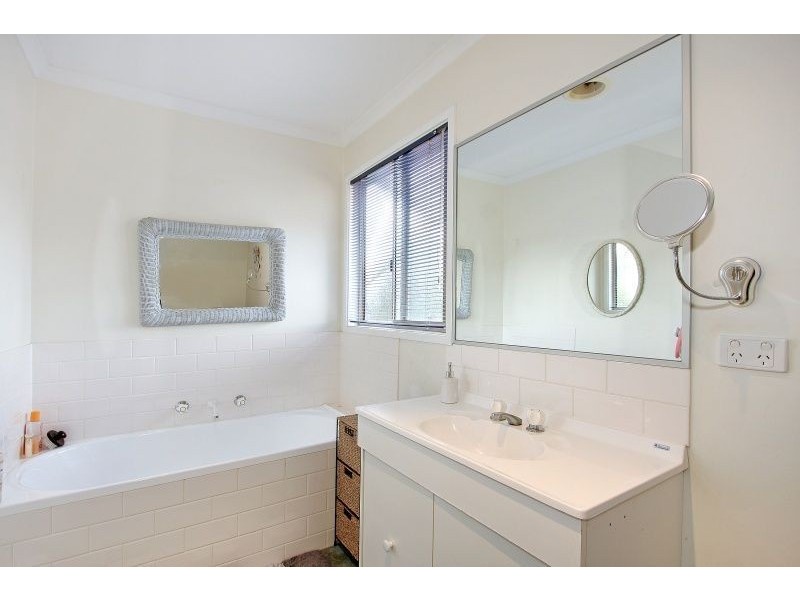 10 Mary Court, Mornington VIC 3931