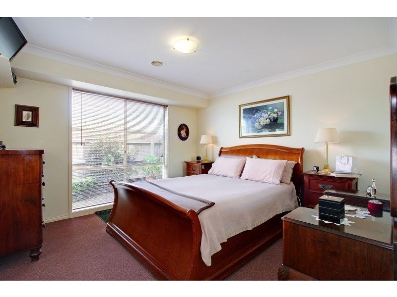 4 St Mitchell Circuit, Mornington VIC 3931