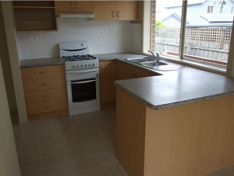 4/7 Carol Street, Mornington VIC 3931