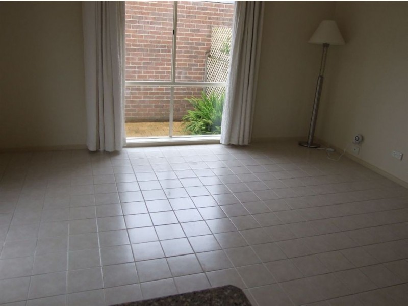 4/7 Carol Street, Mornington VIC 3931