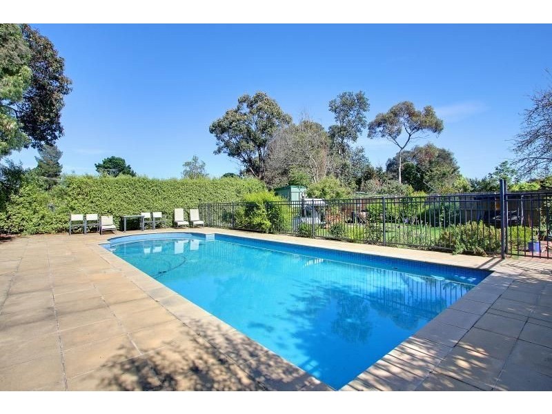 24 Barmah Street, Mount Eliza VIC 3930