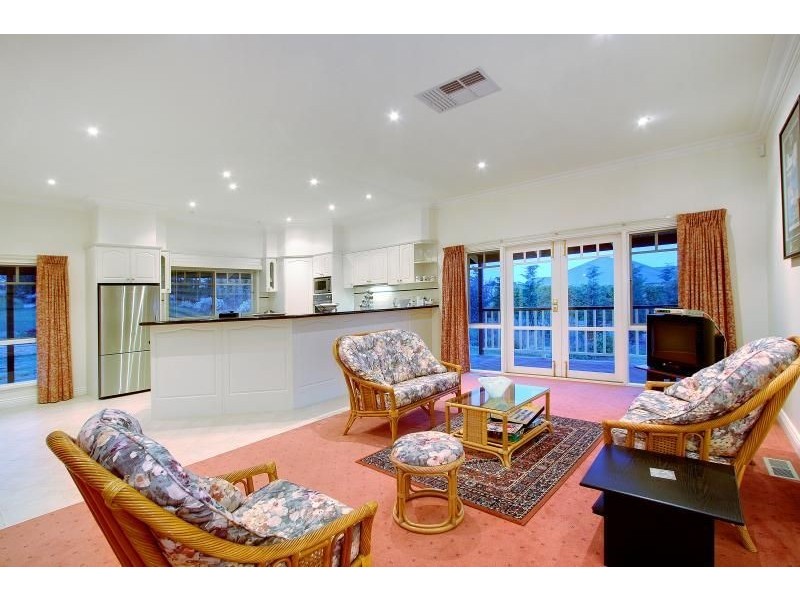 14 Benton Grange Drive, Mornington VIC 3931