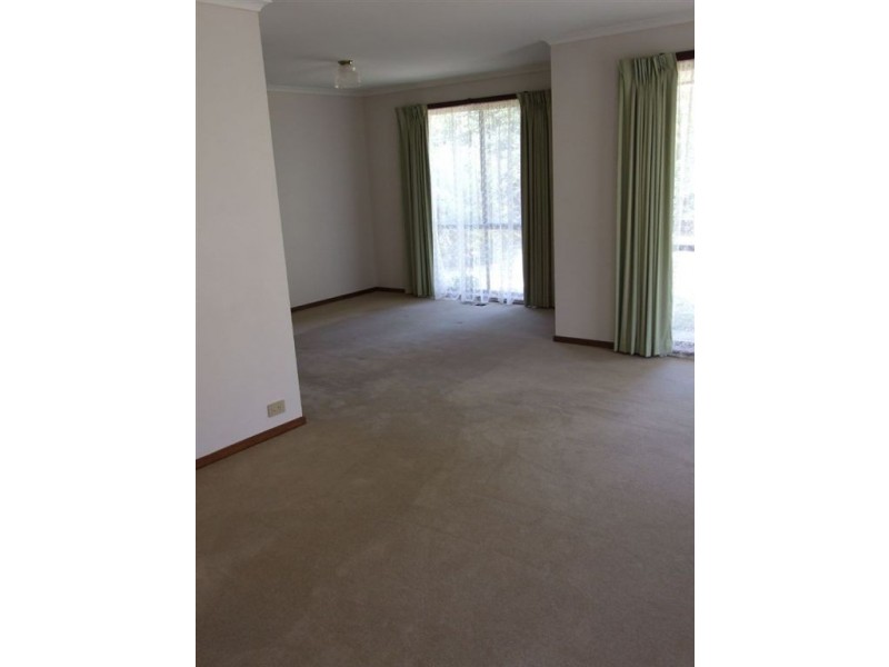 11 Bentons Road, Mornington VIC 3931