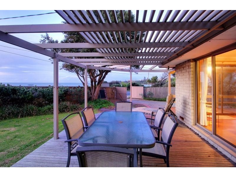 715 Esplanade, Mornington VIC 3931