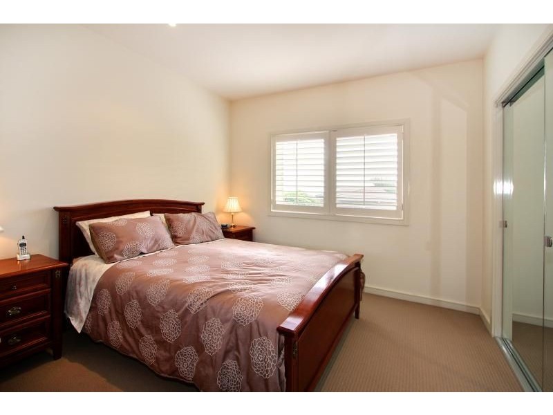 2a Strachans Road, Mornington VIC 3931