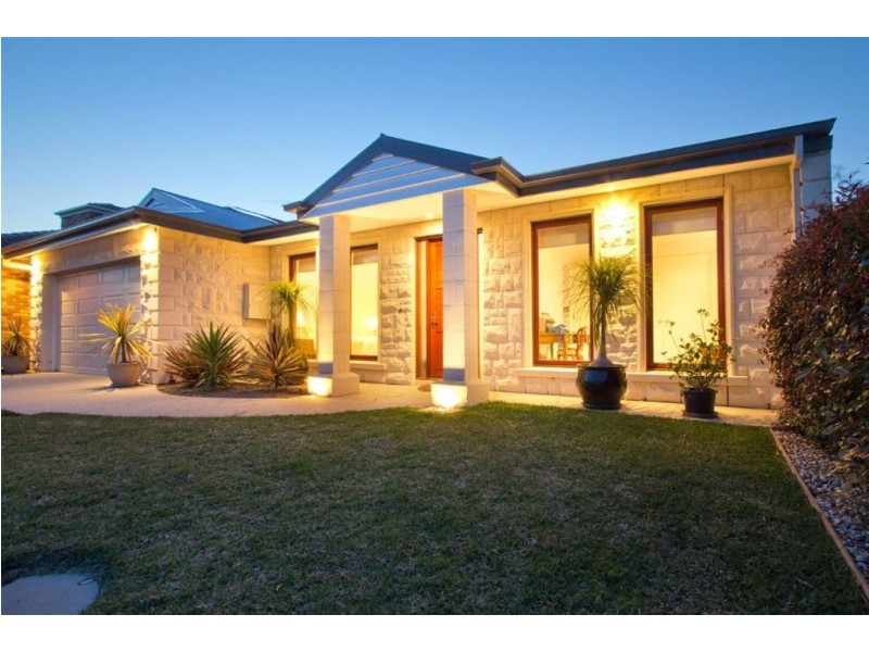 3 St Mitchell Circuit, Mornington VIC 3931