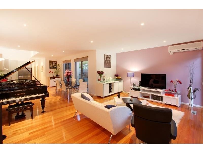 2a Morrisons Avenue, Mount Martha VIC 3934