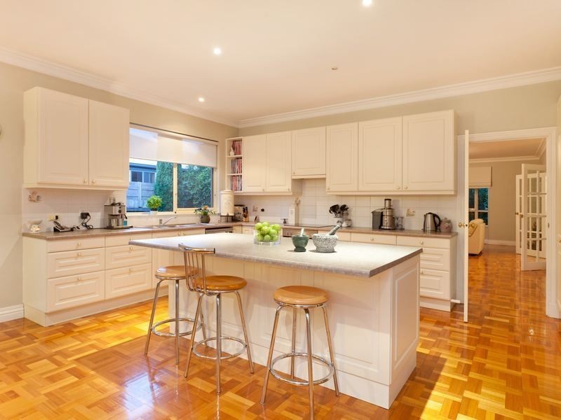 1 Ellinbank Crescent, Mornington VIC 3931