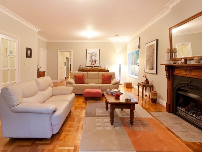 1 Ellinbank Crescent, Mornington VIC 3931