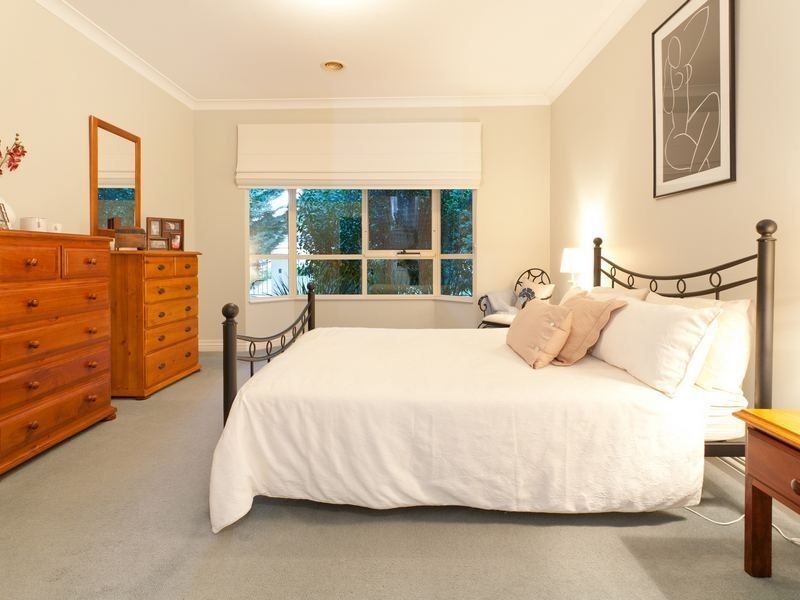 1 Ellinbank Crescent, Mornington VIC 3931