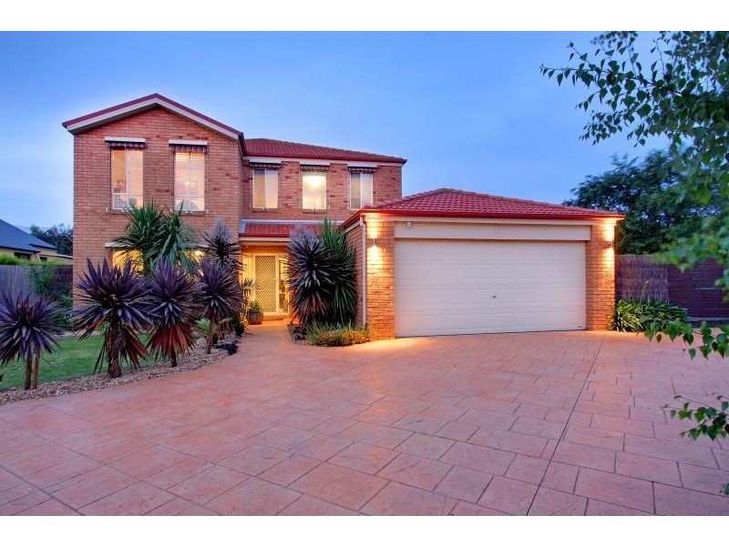 11 Halcyon Rise, Mornington VIC 3931