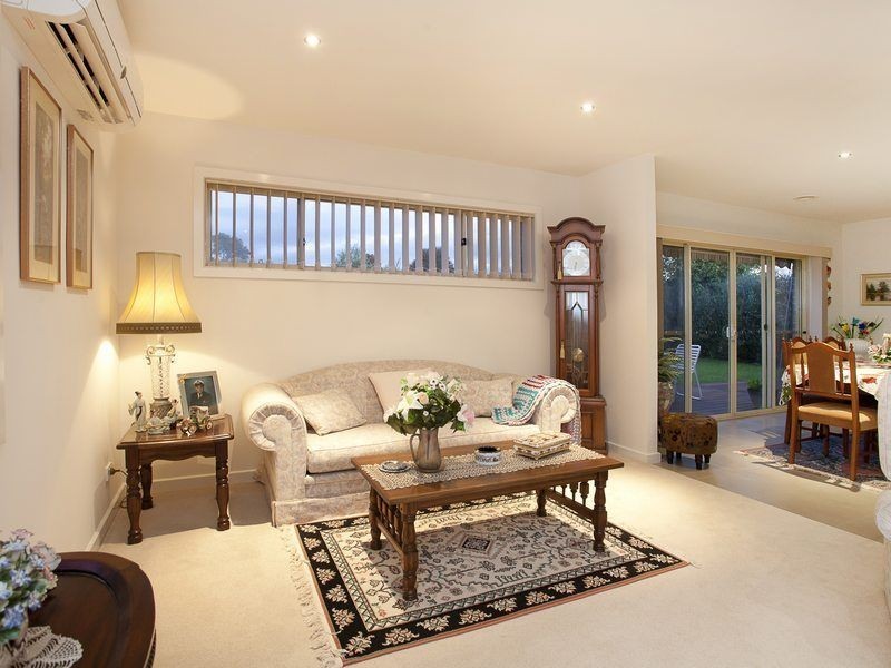 77b St Mitchell Circuit, Mornington VIC 3931